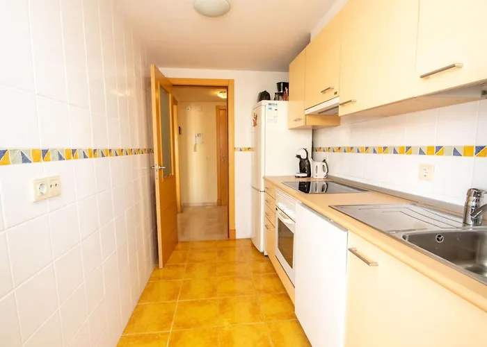 One Bedroom In Appartement *