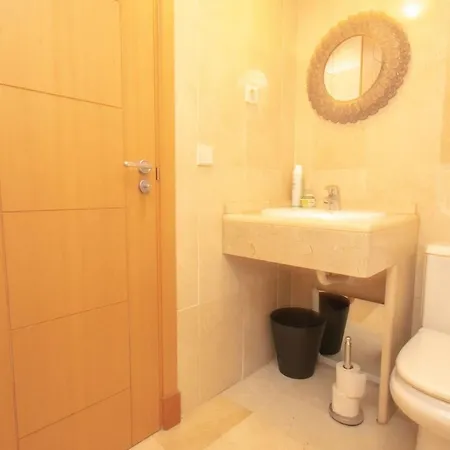 One Bedroom In Appartement