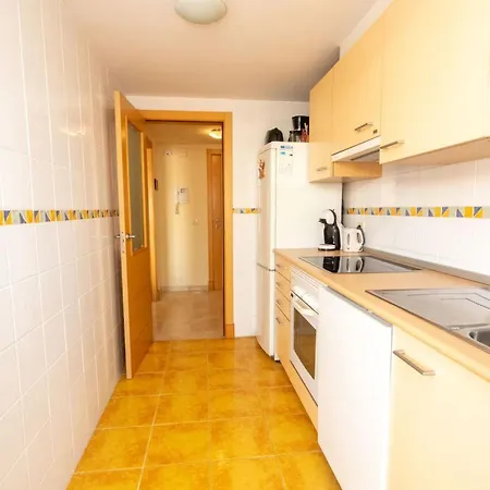 One Bedroom In Appartement *