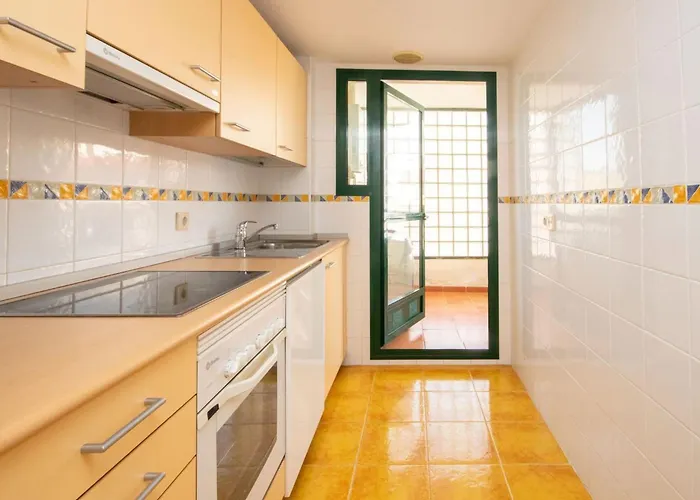 One Bedroom In * 에스테포나