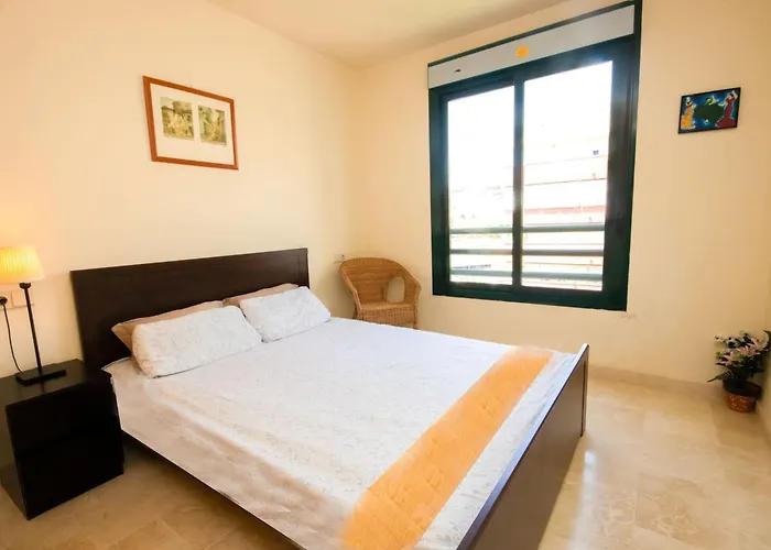 아파트 One Bedroom In 에스테포나